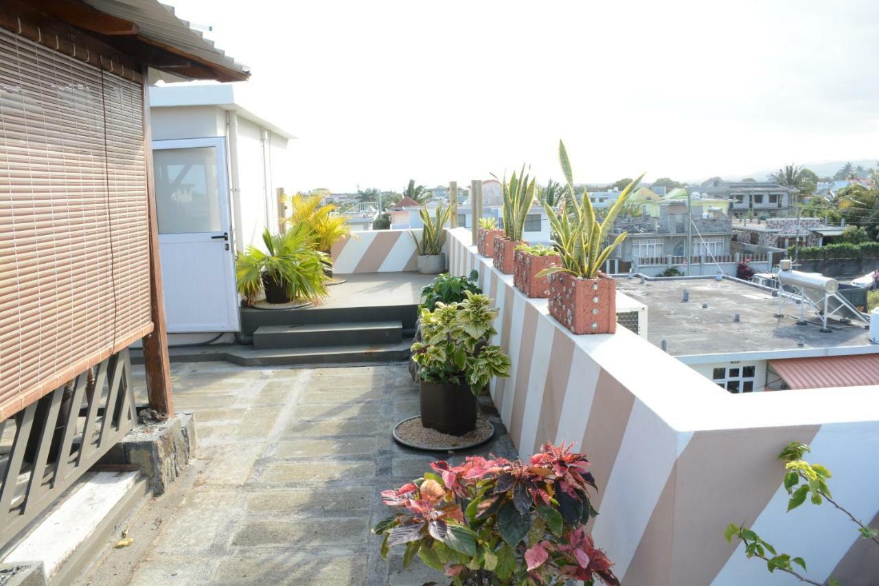 Aurelia Lodge - Apartment With Terrace Souillac エクステリア 写真