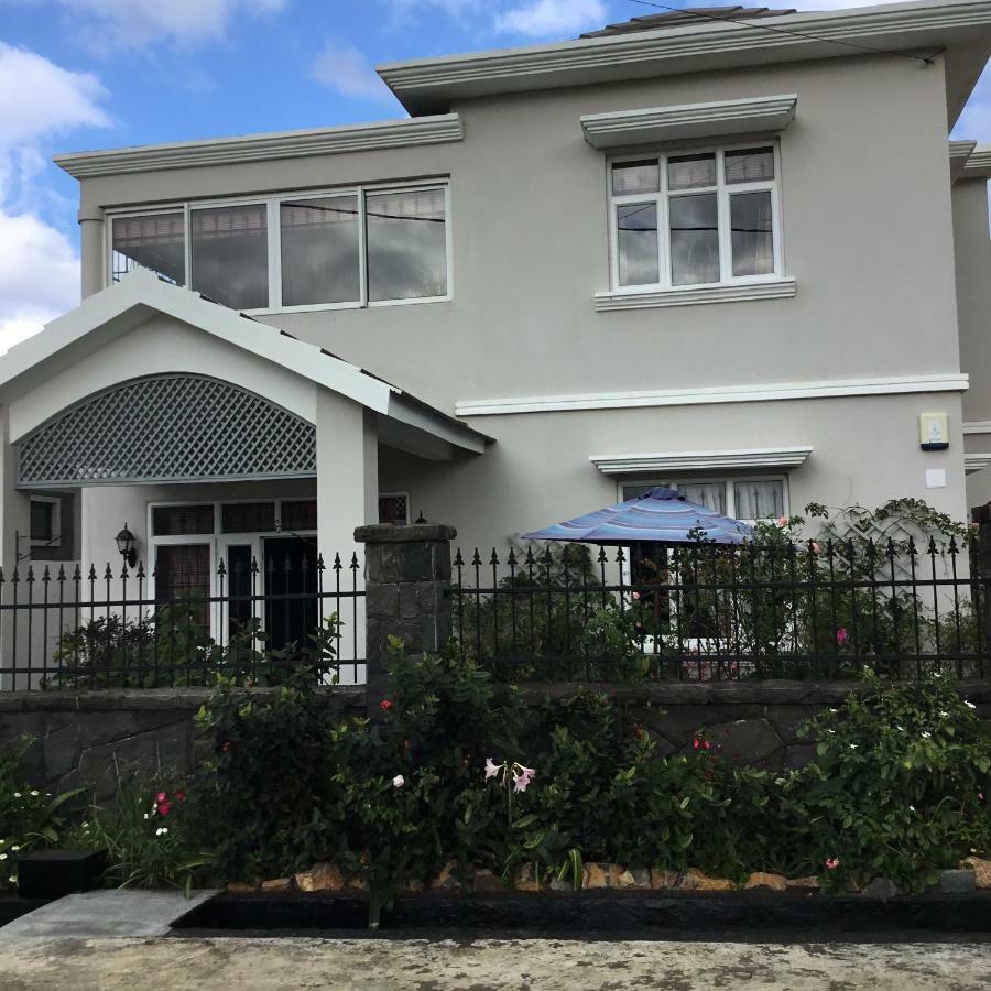 Aurelia Lodge - Apartment With Terrace Souillac エクステリア 写真
