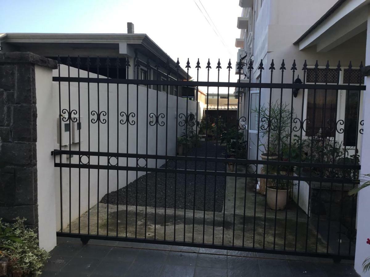 Aurelia Lodge - Apartment With Terrace Souillac エクステリア 写真